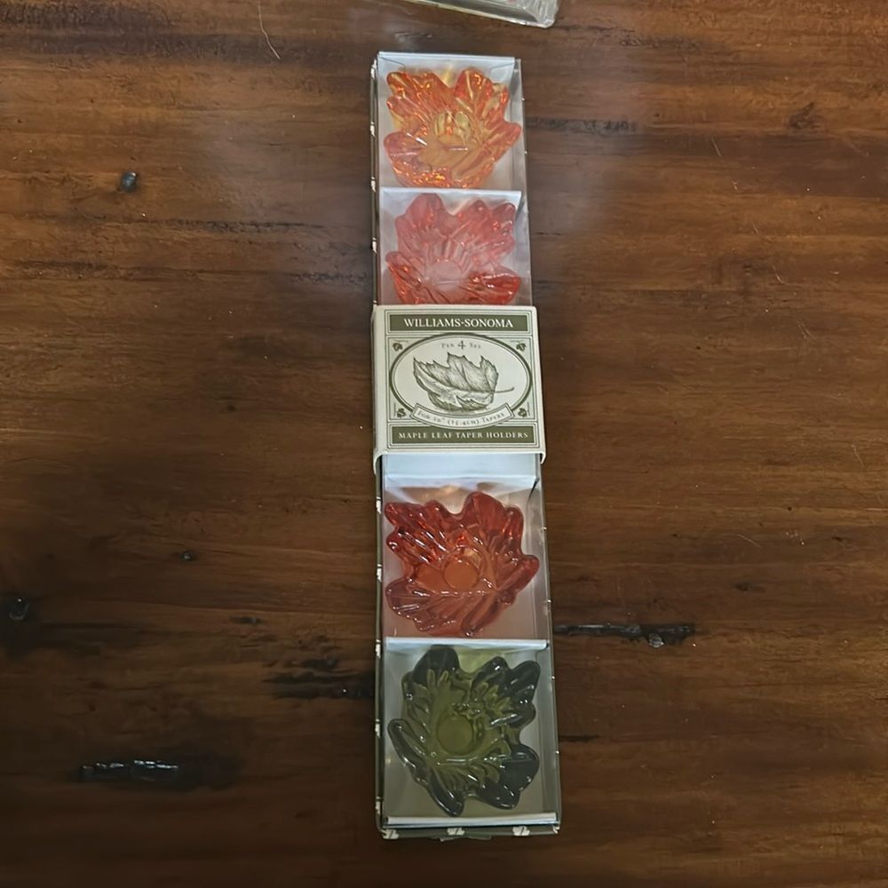 William Sonoma Set 4  Autumn Leaf Glass Taper Candle Holders Brand New!